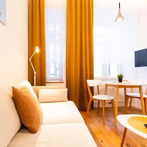 https://apt-cosy-koliste-25.brnohotels.org
